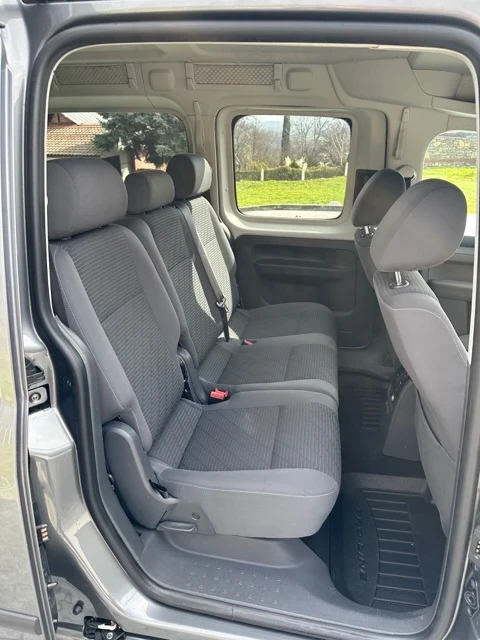 VW Caddy MAXI 2.0 TDI, снимка 8 - Автомобили и джипове - 53402087