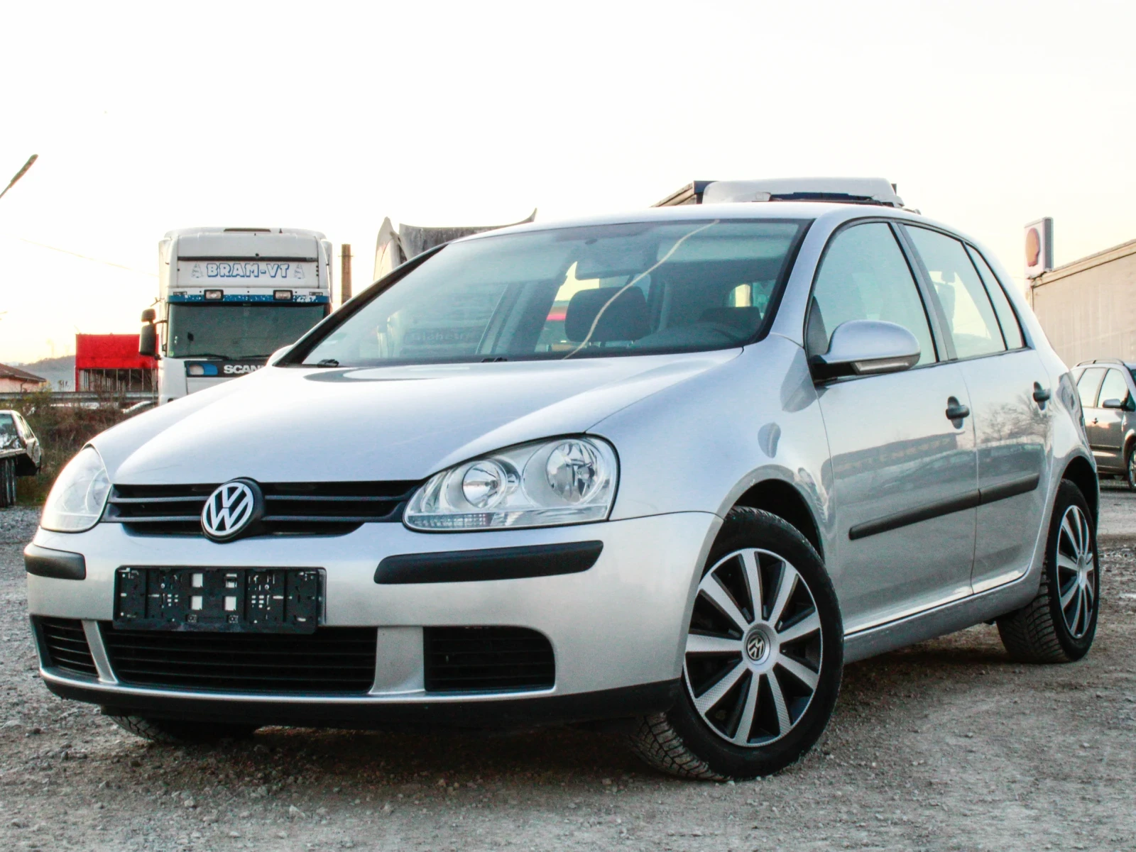 VW Golf 1.4i 75к.с. TUV - изображение 2