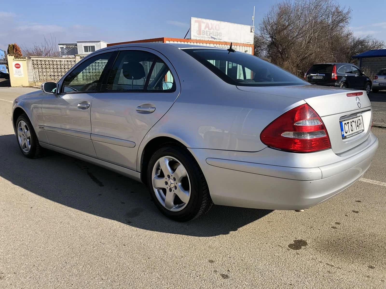 Mercedes-Benz E 220  - изображение 4