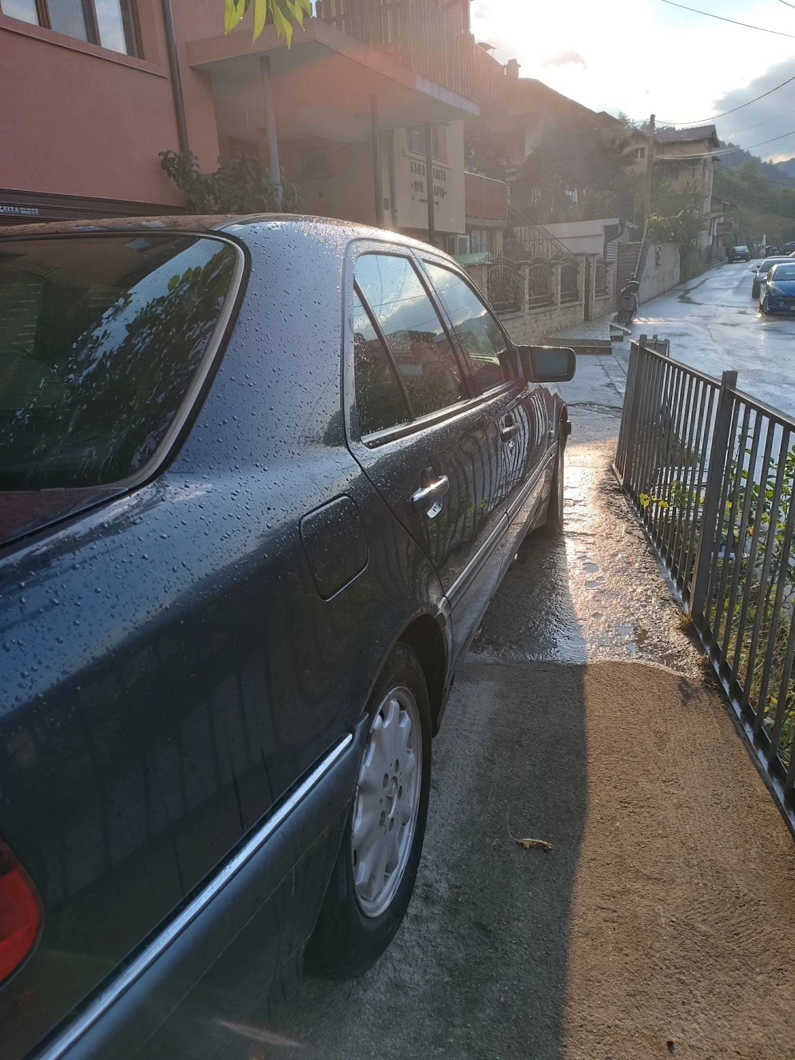 Mercedes-Benz C 250  - изображение 4