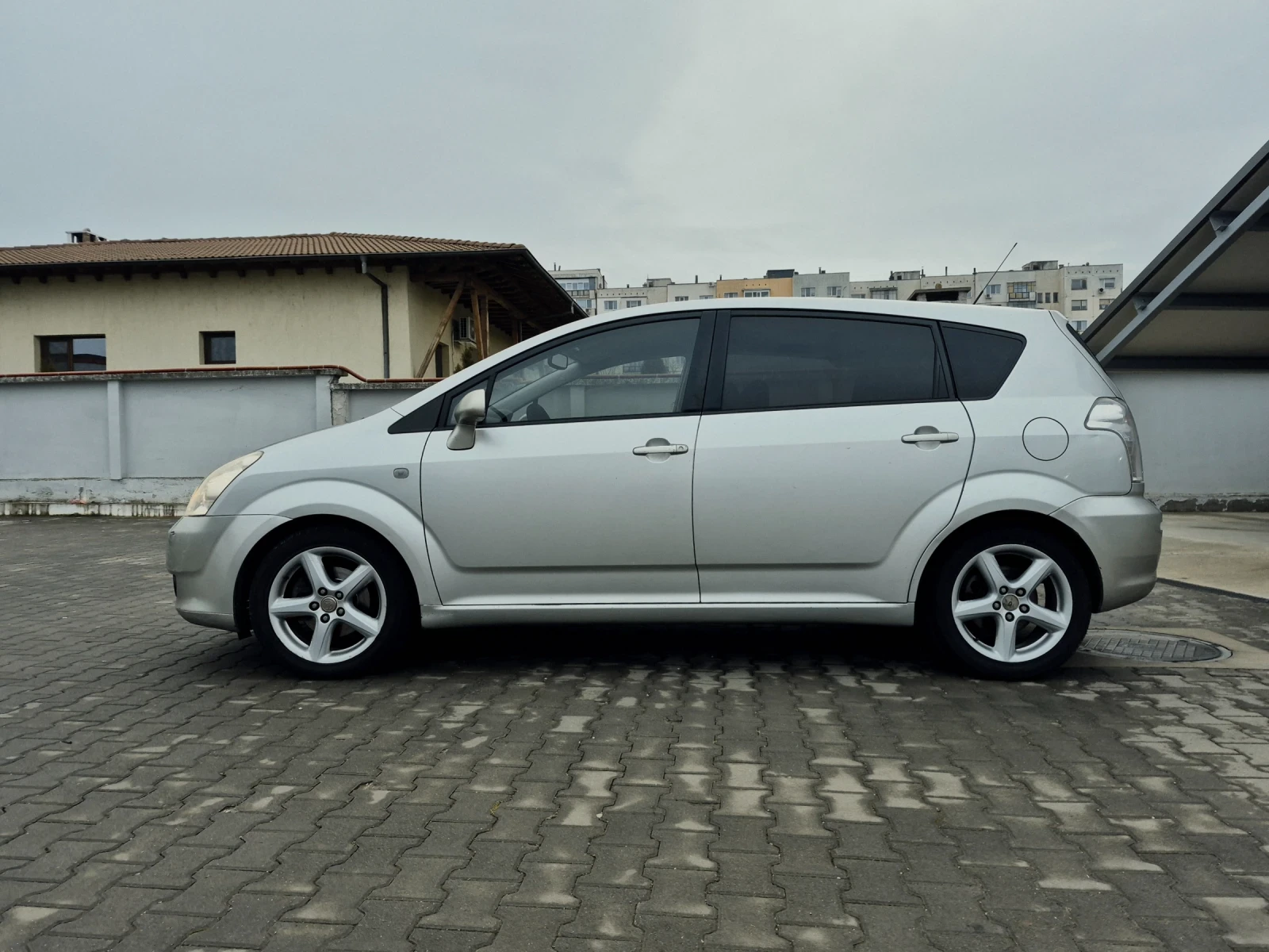 Toyota Corolla verso 2.2d4d | Mobile.bg � ����������� 4