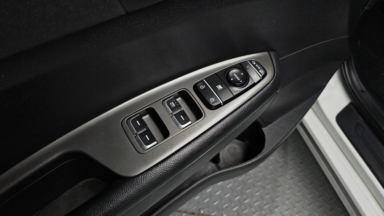 Kia K5 2.0LPI autogeorge.com | Mobile.bg � ����������� 16