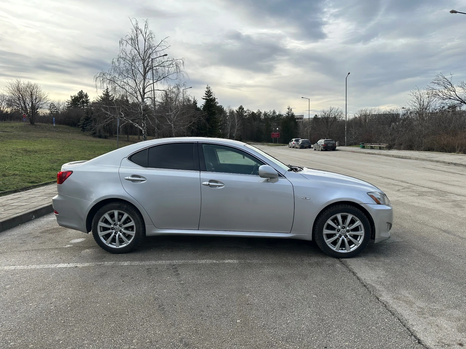 Lexus IS 220d | Mobile.bg � ����������� 5