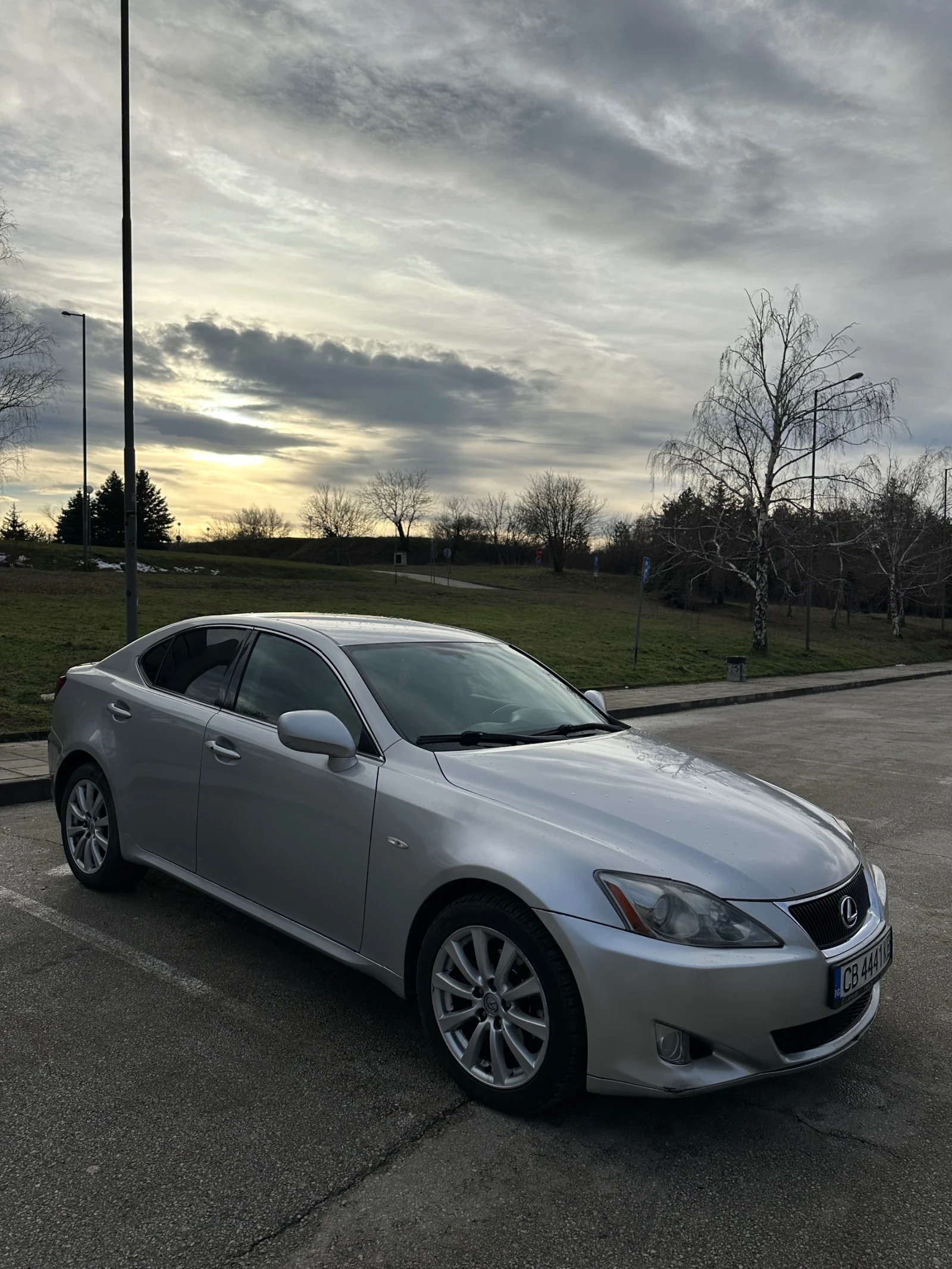 Lexus IS 220d | Mobile.bg � ����������� 4