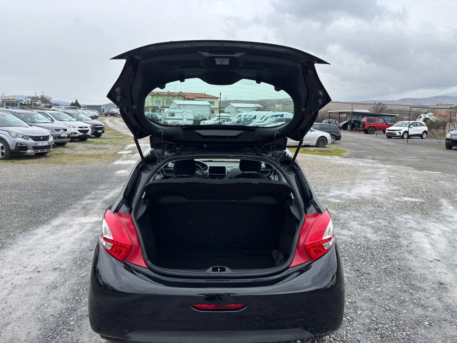 Peugeot 208 1.4HDI | Mobile.bg � ����������� 11