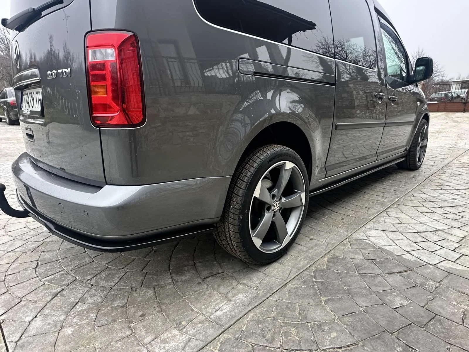 VW Caddy MAXI 2.0 TDI | Mobile.bg � ����������� 17