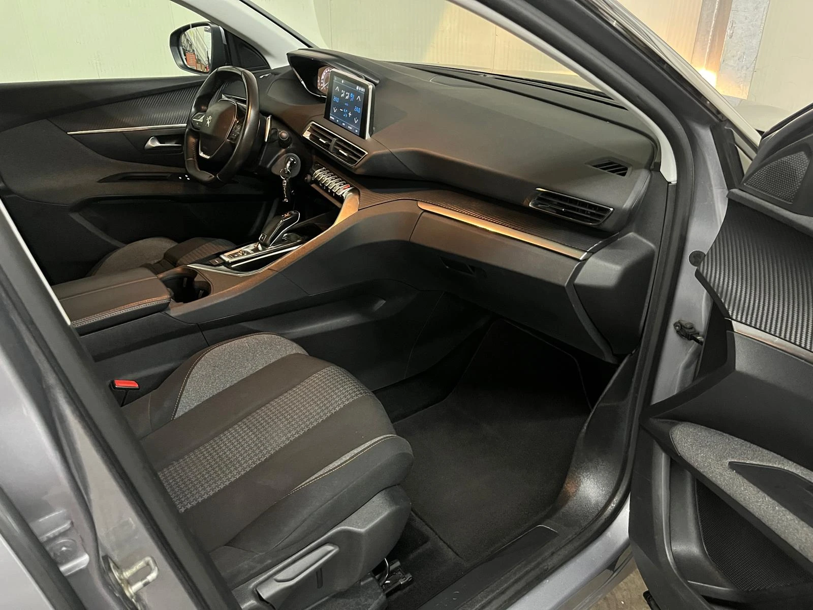 Peugeot 3008 �����, ���������-8��. 2020�. 8��.������ � ���� | Mobile.bg � ����������� 7