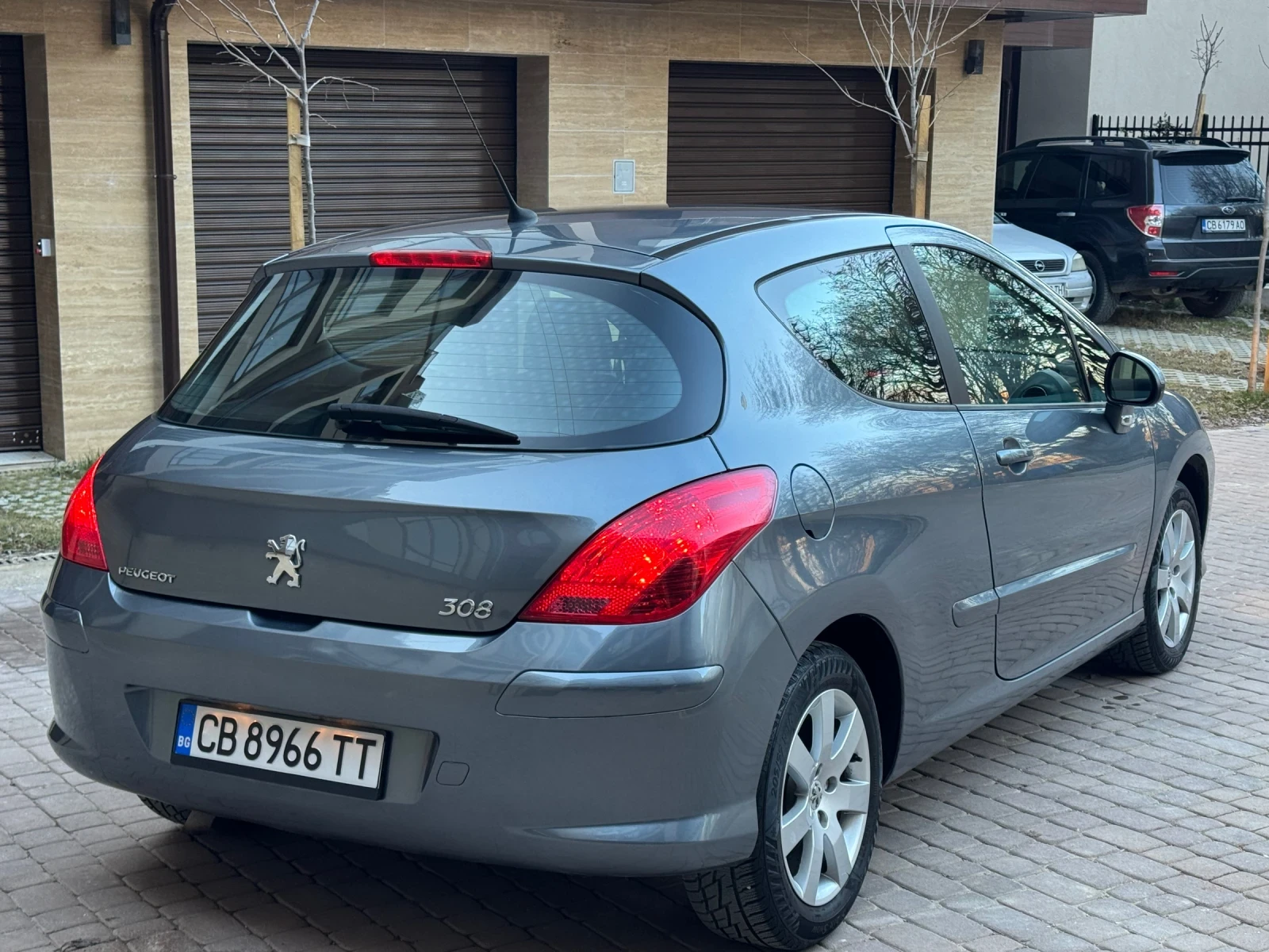 Peugeot 308 АВТОМАТИК!, снимка 4 - Автомобили и джипове - 53990558