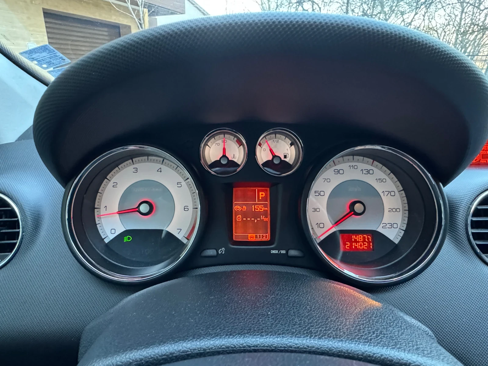 Peugeot 308 АВТОМАТИК!, снимка 7 - Автомобили и джипове - 53990558