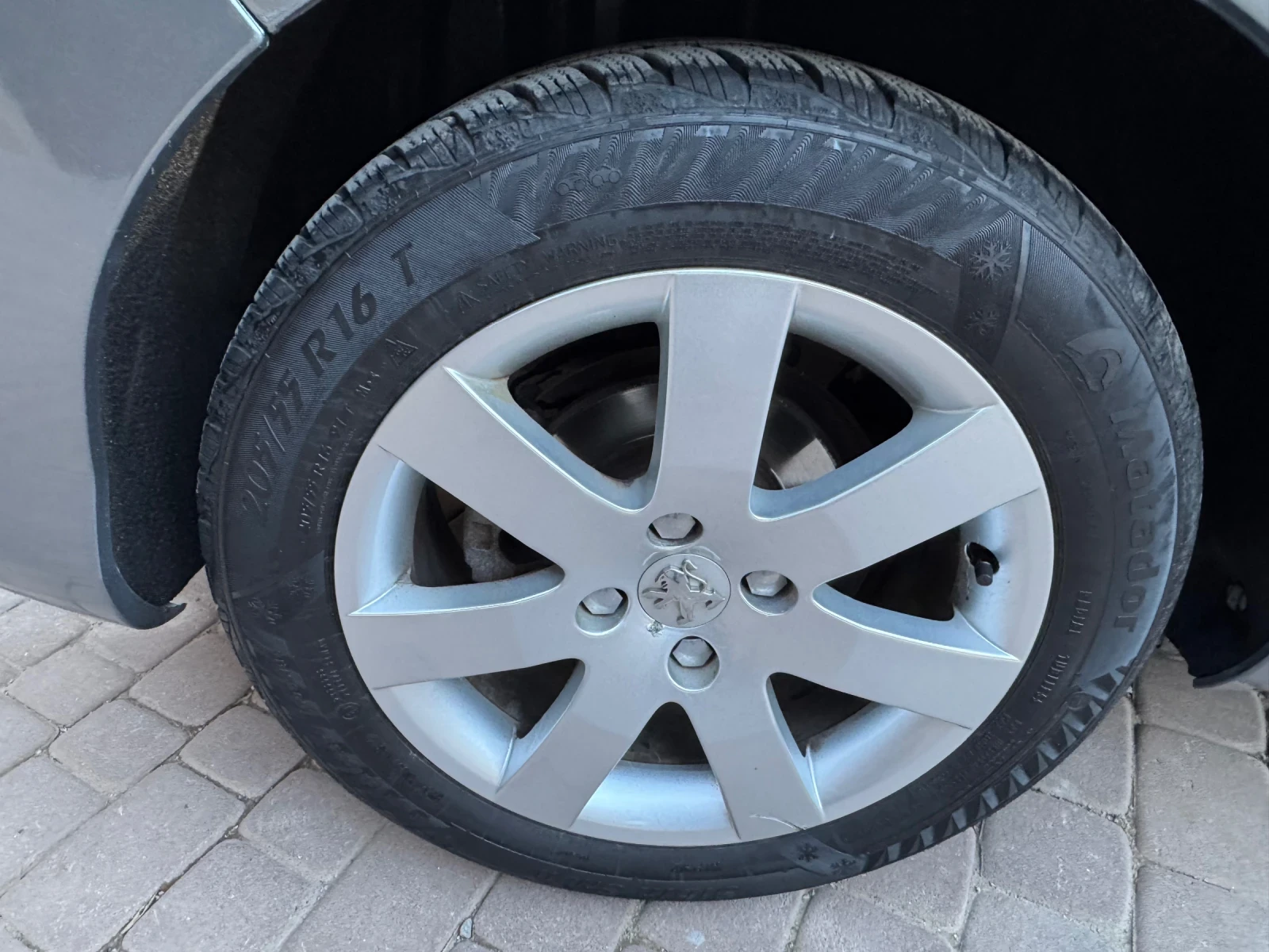 Peugeot 308 АВТОМАТИК!, снимка 13 - Автомобили и джипове - 53990558