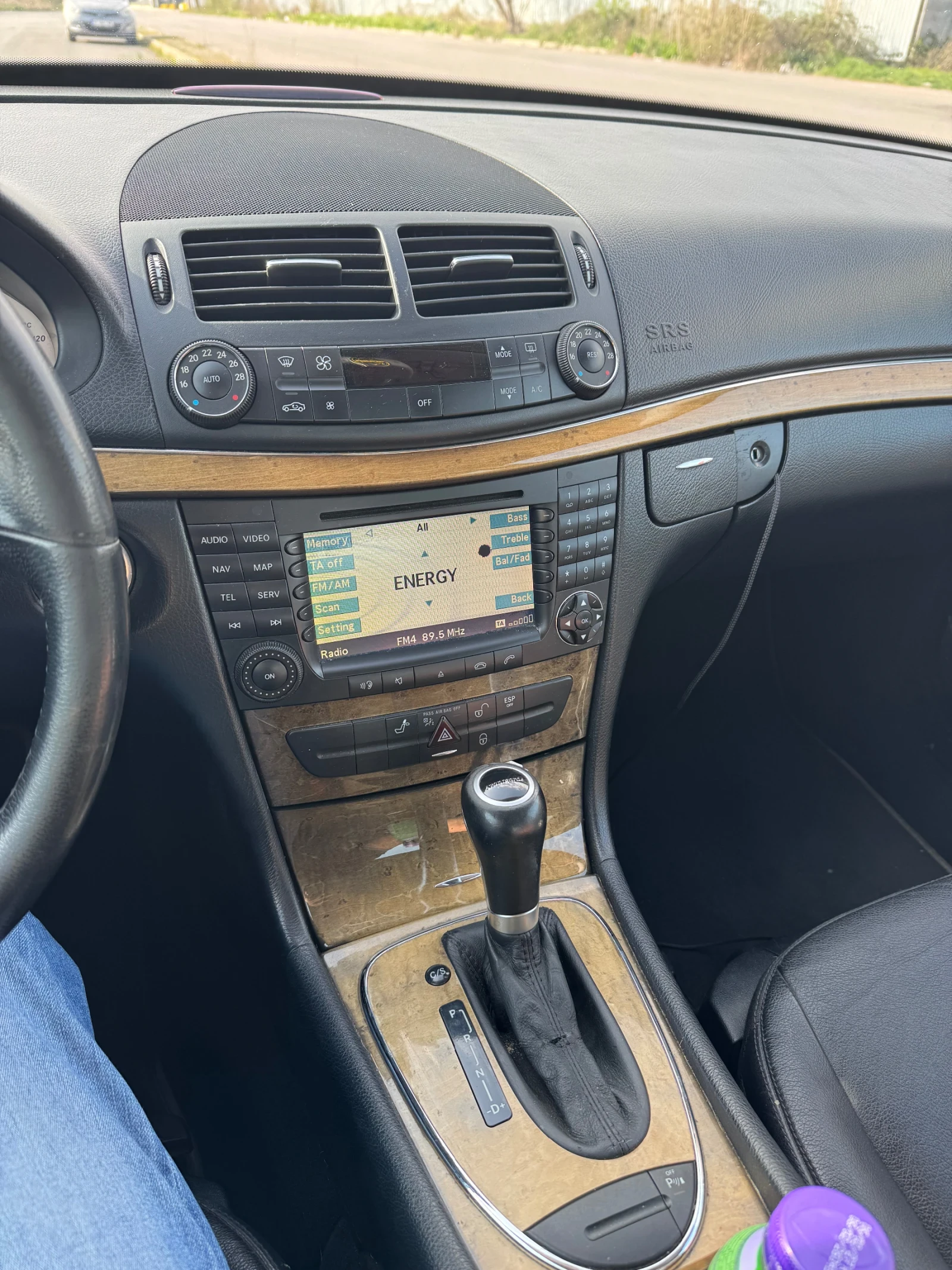 Mercedes-Benz E 320 Е 320 CDI (224 Hp) / Avantgarde, снимка 9 - Автомобили и джипове - 54207113