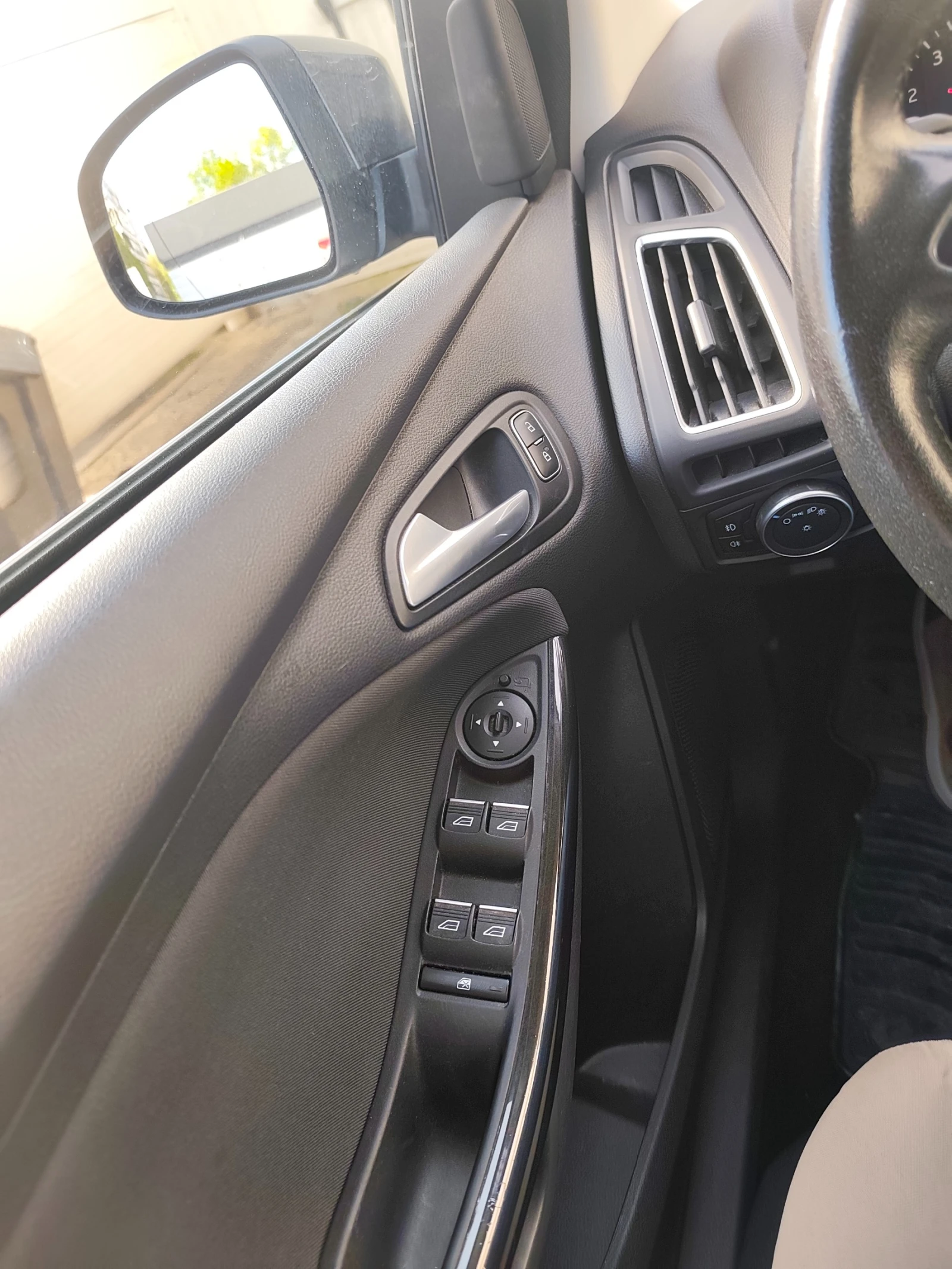 Ford Focus комби, снимка 5 - Автомобили и джипове - 54280595