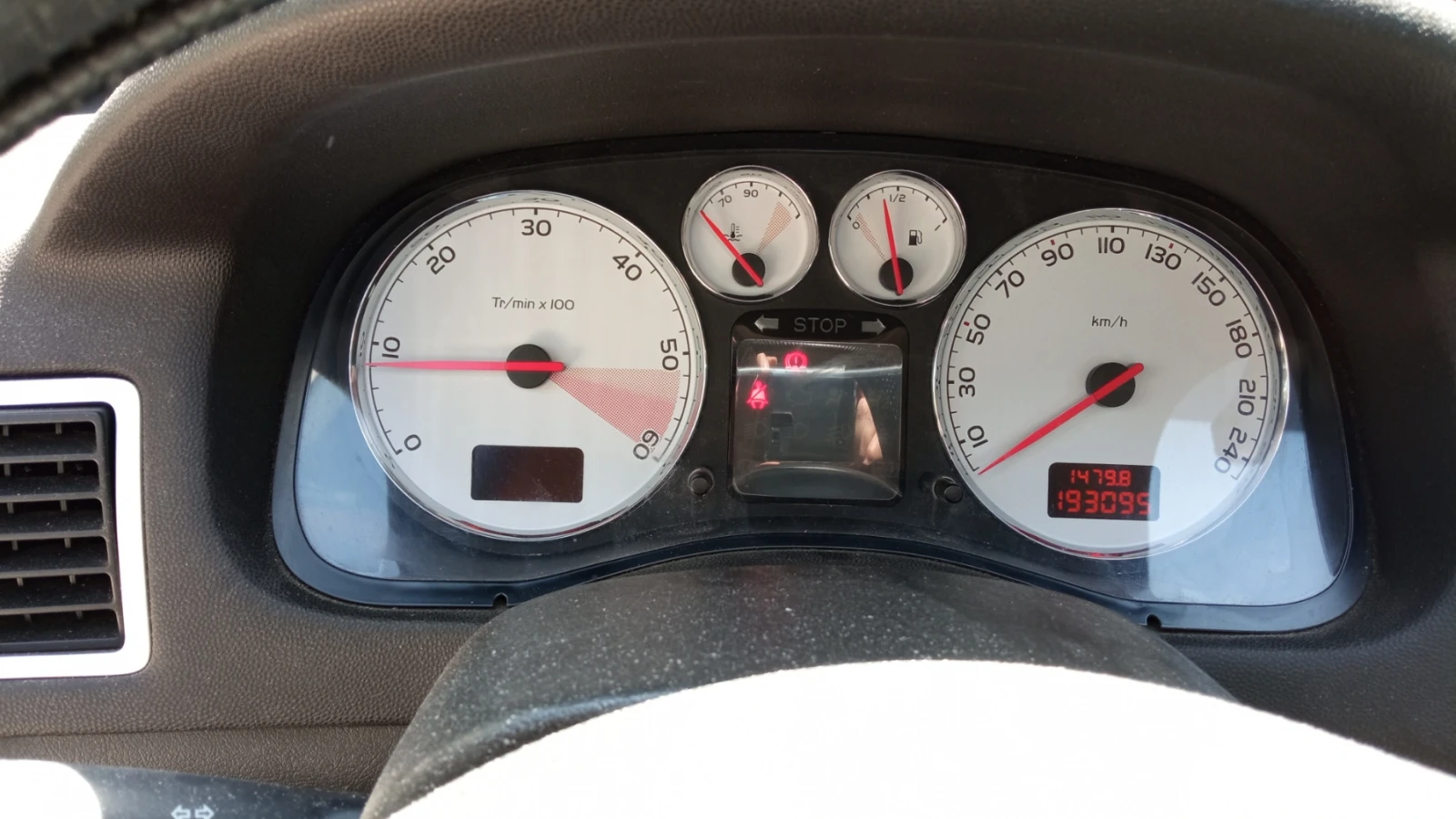 Peugeot 307 SW, снимка 9 - Автомобили и джипове - 54348006