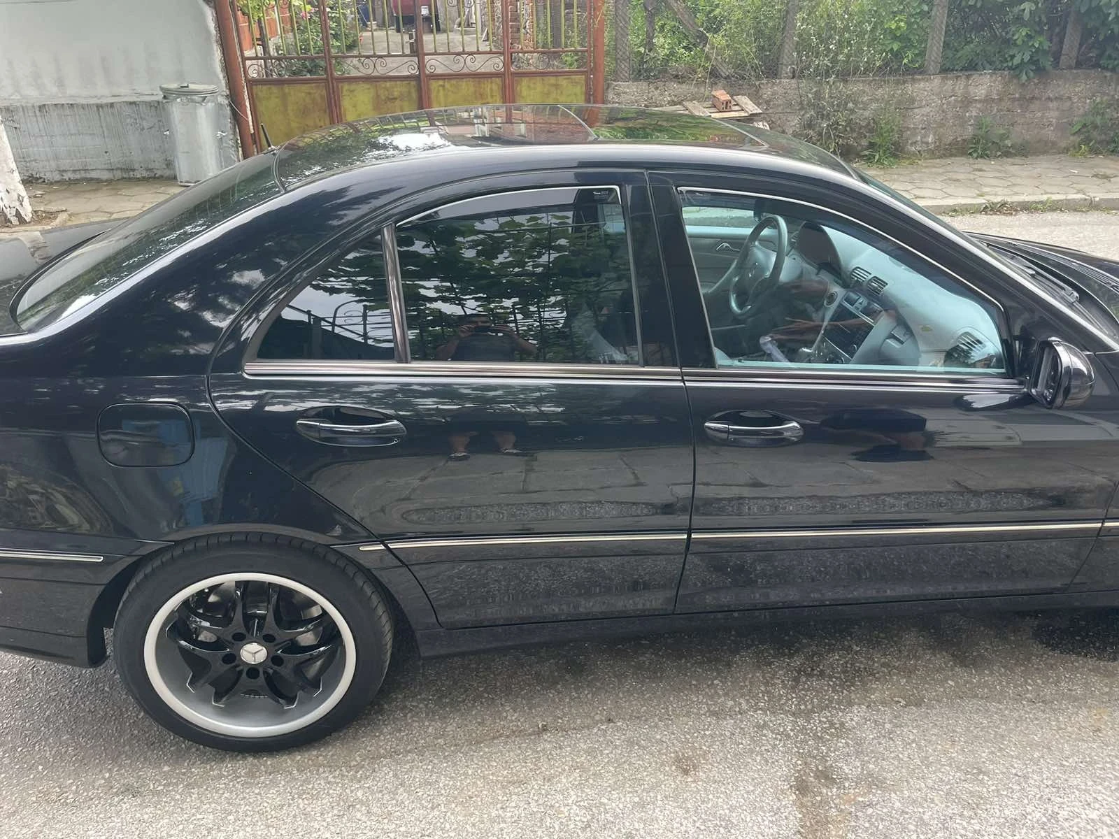 Mercedes-Benz C 320, снимка 13 - Автомобили и джипове - 54582229