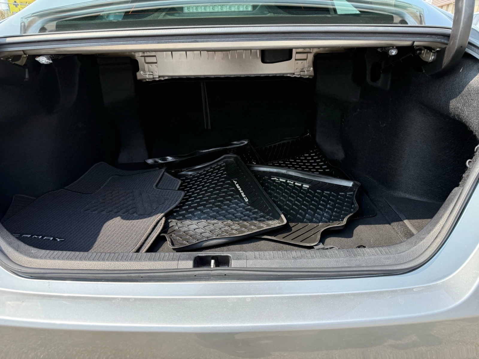Toyota Camry LE | Hybrid | Adaptive Cruise | Rear Camera | Mobile.bg � ����������� 17