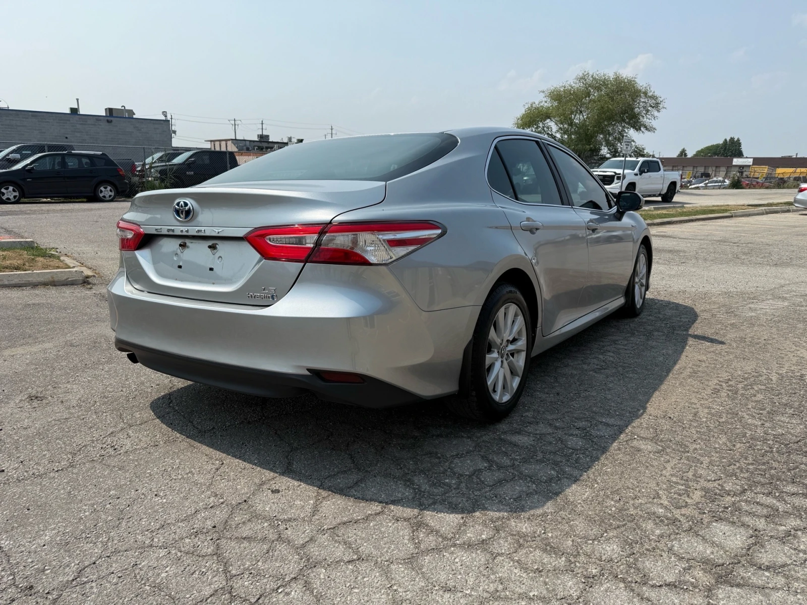 Toyota Camry LE | Hybrid | Adaptive Cruise | Rear Camera | Mobile.bg � ����������� 6