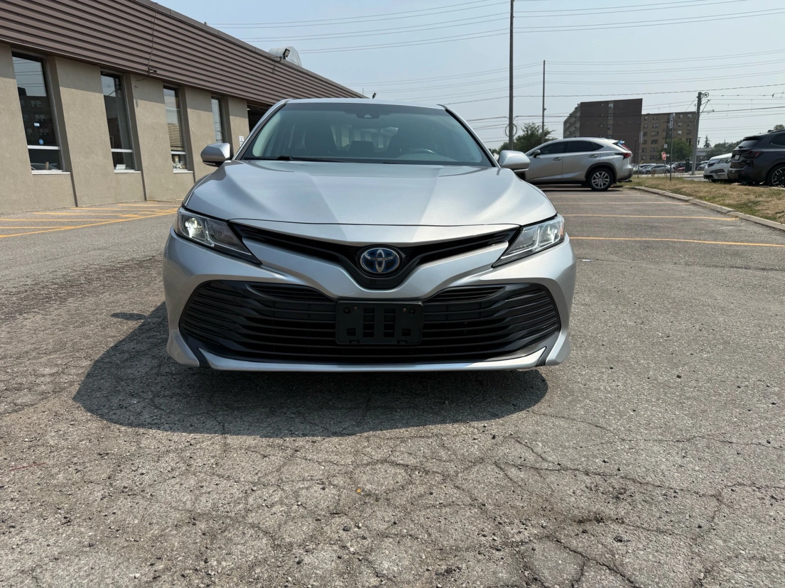 Toyota Camry LE | Hybrid | Adaptive Cruise | Rear Camera | Mobile.bg � ����������� 2