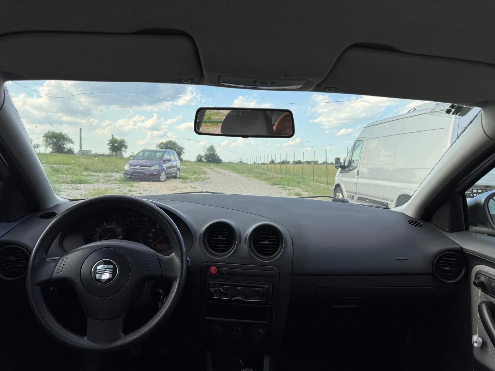 Seat Ibiza 1.9SDI, снимка 9 - Автомобили и джипове - 54966240