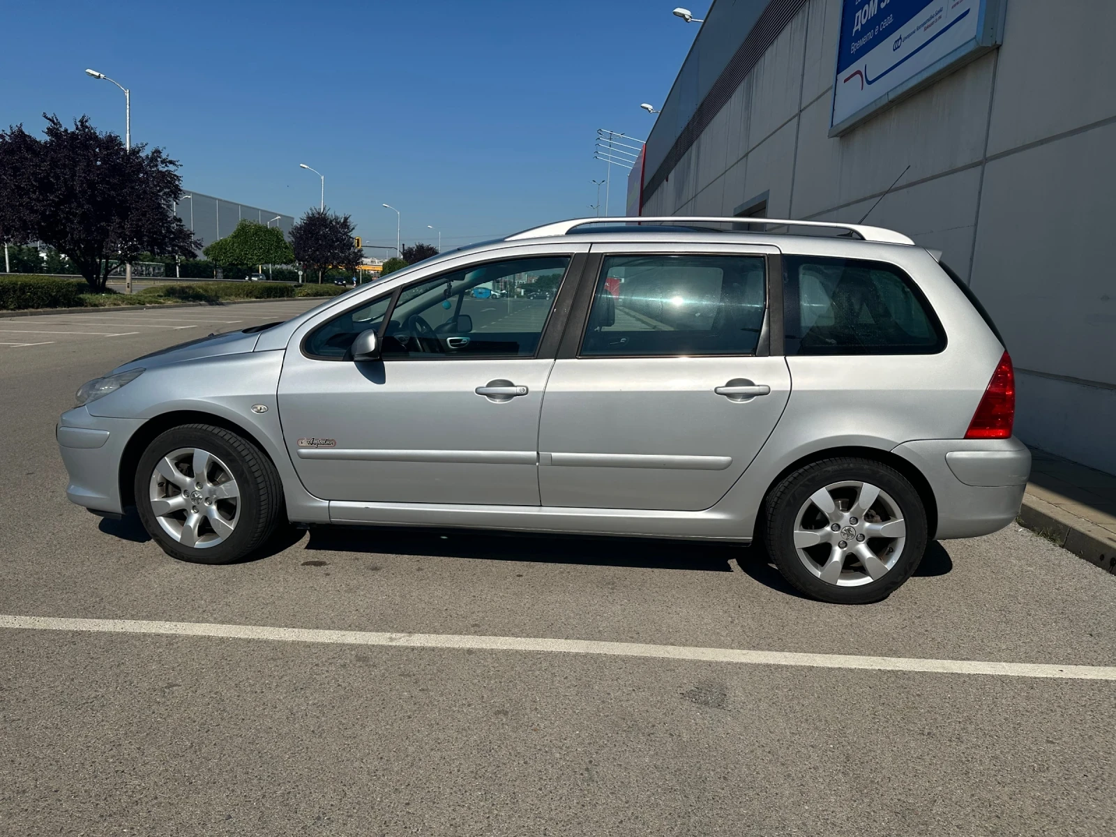 Peugeot 307 2.0 Панорама / 6 скорости, снимка 7 - Автомобили и джипове - 55001459