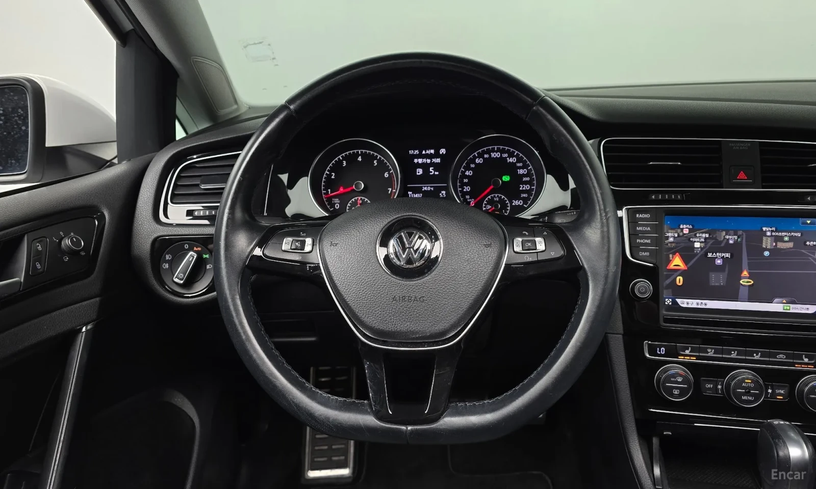 VW Golf 1.4TSI Premium, снимка 13 - Автомобили и джипове - 55049120