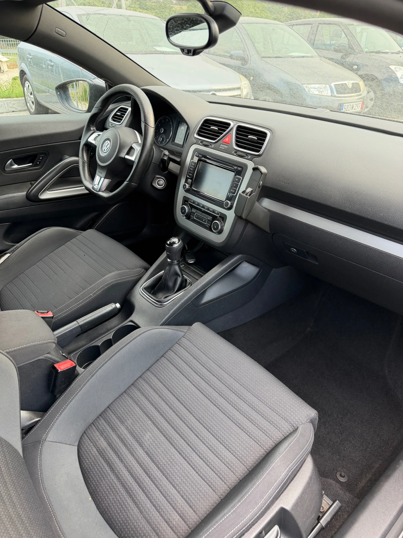 VW Scirocco, снимка 11 - Автомобили и джипове - 55128378