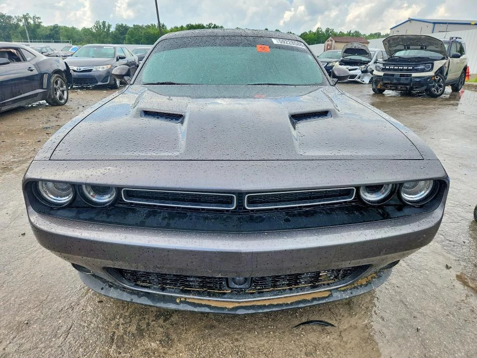 Dodge Challenger SXT Plus, снимка 5 - Автомобили и джипове - 55555164