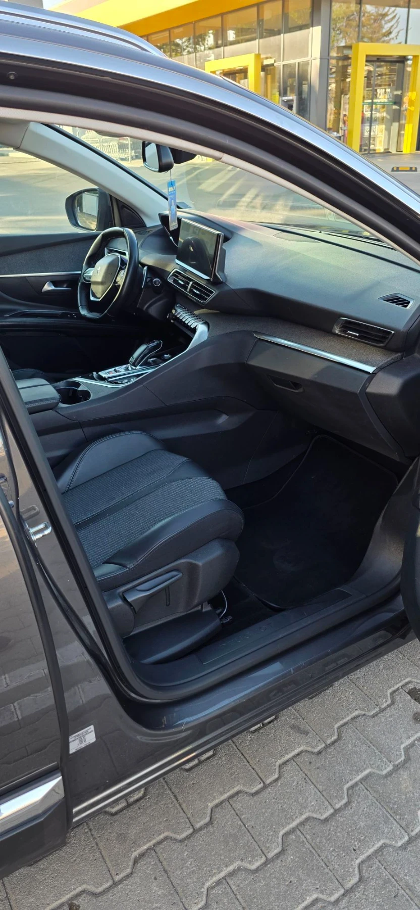 Peugeot 5008 1.5 BlueHDI, снимка 9 - Автомобили и джипове - 55979503