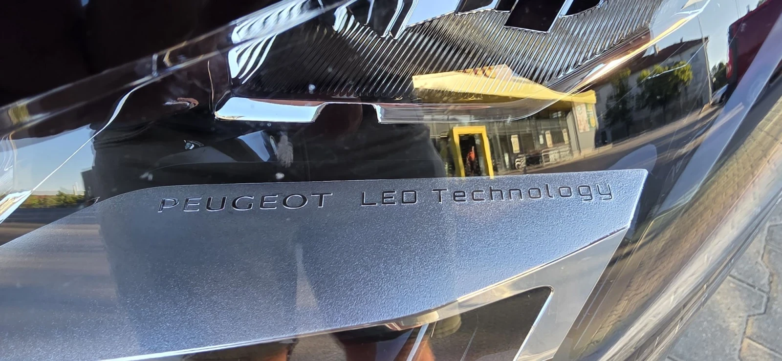 Peugeot 5008 1.5 BlueHDI, снимка 11 - Автомобили и джипове - 55979503