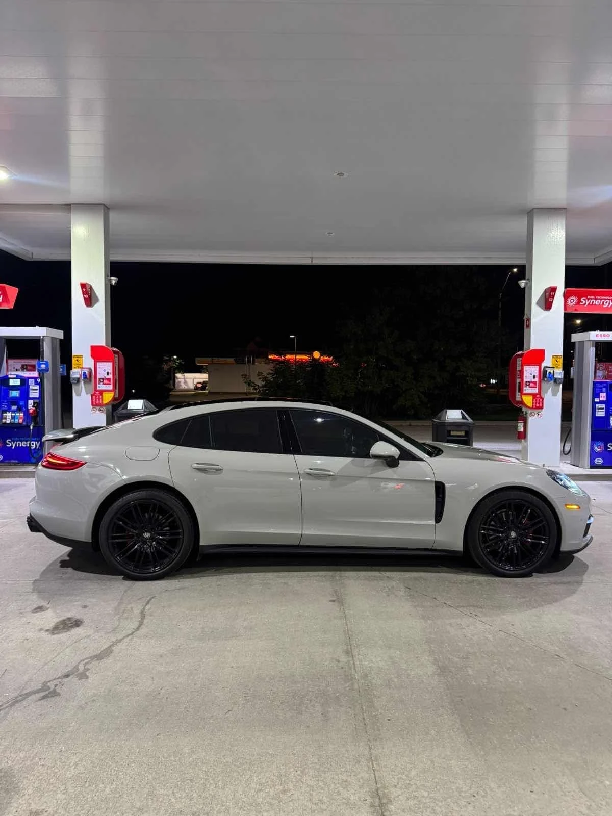 Porsche Panamera * 4 AWD * 360 КАМЕРА* ОБДУХВАНЕ* ПАНОРАМА* , снимка 4 - Автомобили и джипове - 55999657