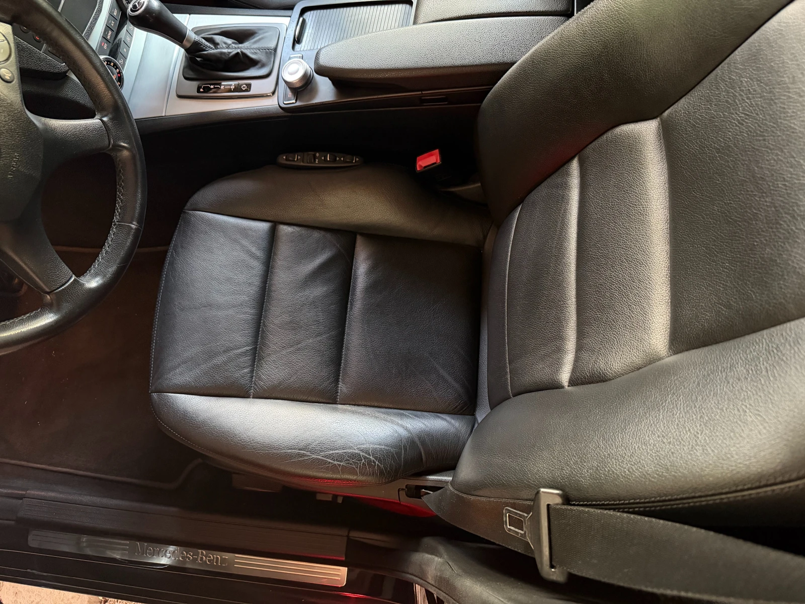 Mercedes-Benz C 220, снимка 12 - Автомобили и джипове - 56085891