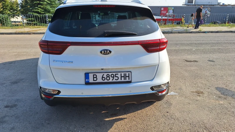 Kia Sportage, снимка 3 - Автомобили и джипове - 47187376