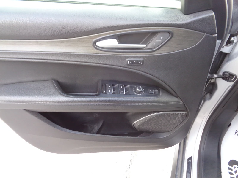 Alfa Romeo Stelvio 2.2JTDM-EXECUTIVE-4X4-210-Q4, снимка 10 - Автомобили и джипове - 50645977