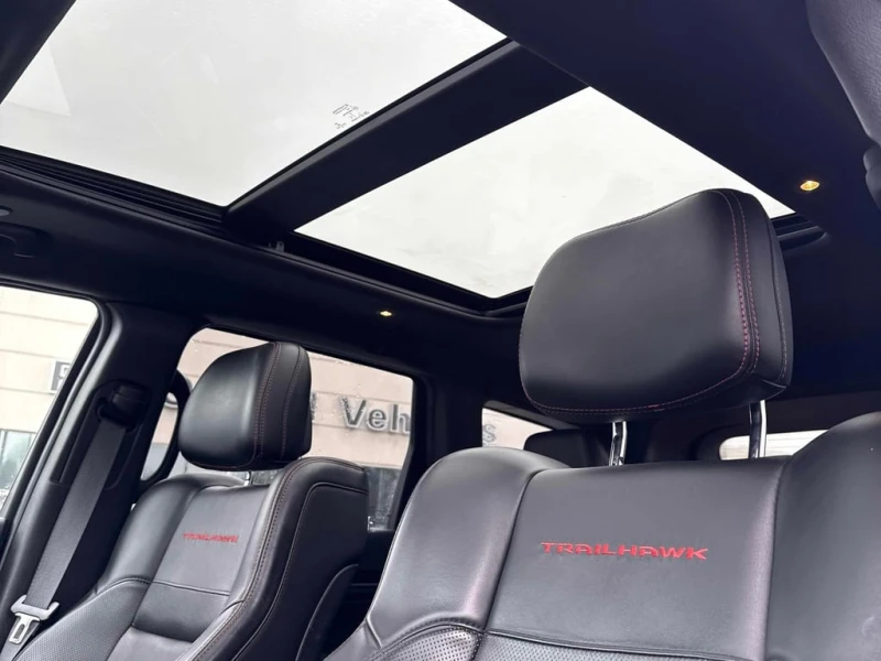 Jeep Grand cherokee 2019 TRAILHAWK * БЕЗ ПЪРВОНАЧАЛНА ВНОСКА* , снимка 12 - Автомобили и джипове - 53042288
