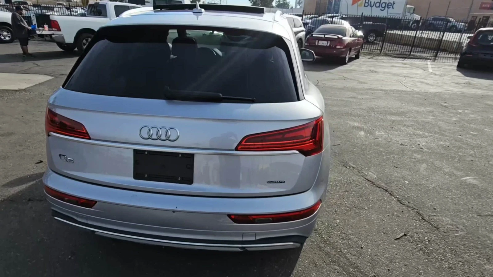 Audi Q5 1ВИ СОБСТВЕНИК* PREMIUM PLUS* BANG&OLUFSEN* PANO - изображение 3