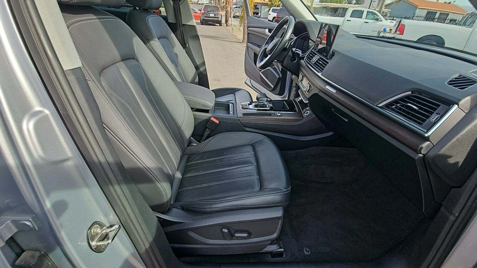 Audi Q5 1ВИ СОБСТВЕНИК* PREMIUM PLUS* BANG&OLUFSEN* PANO - изображение 9