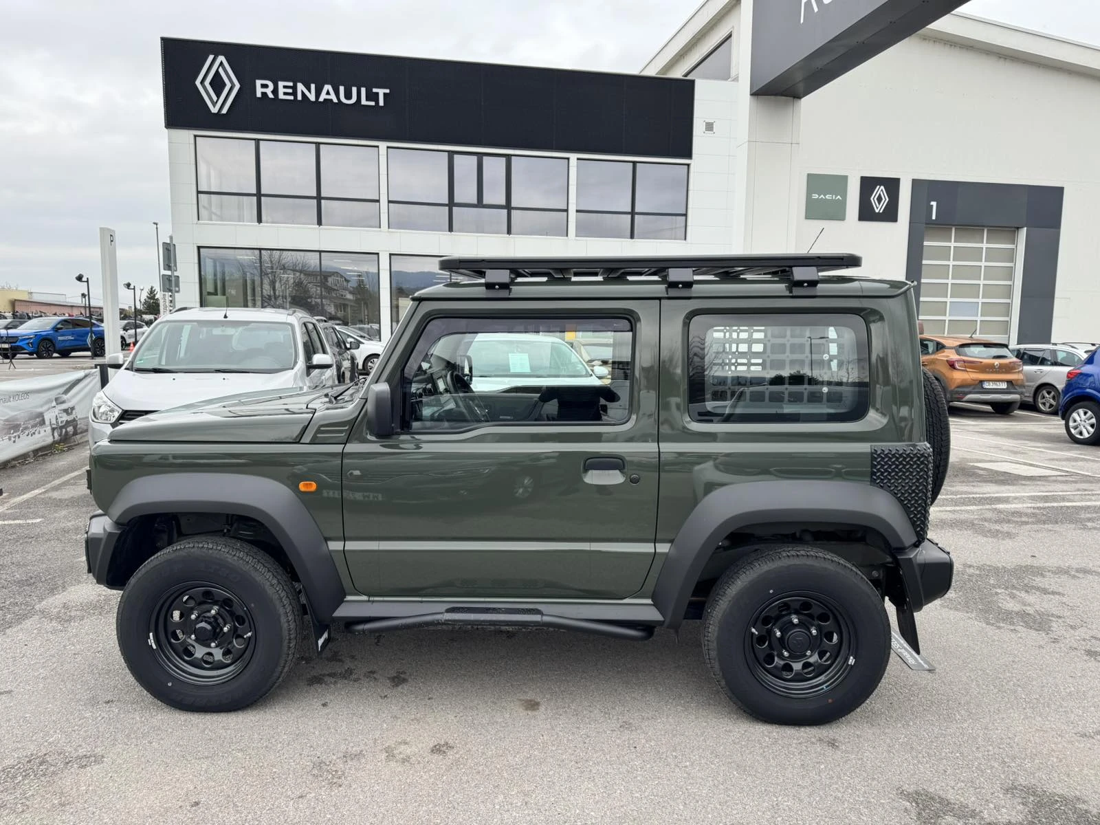 Suzuki Jimny 1.5 - изображение 3
