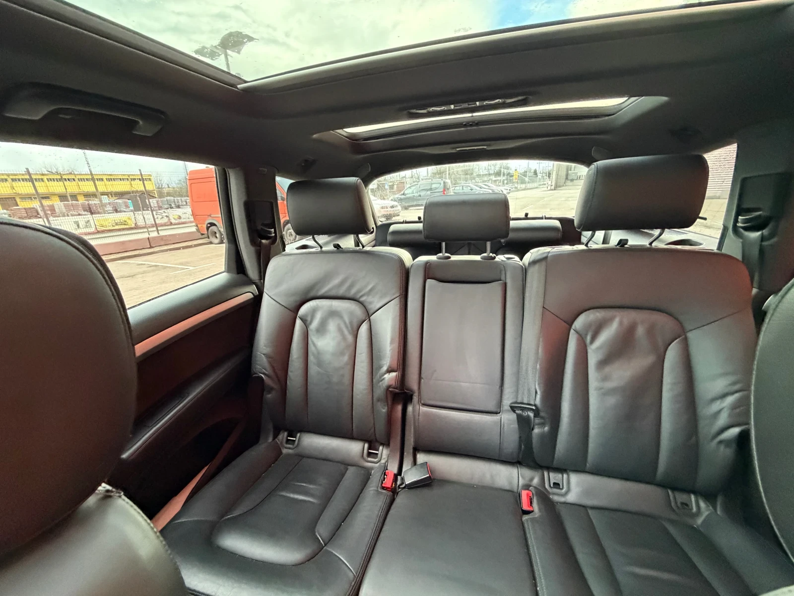 Audi Q7 4.2TDI* БАРТЕР* FACE* Sline, снимка 12 - Автомобили и джипове - 53250898