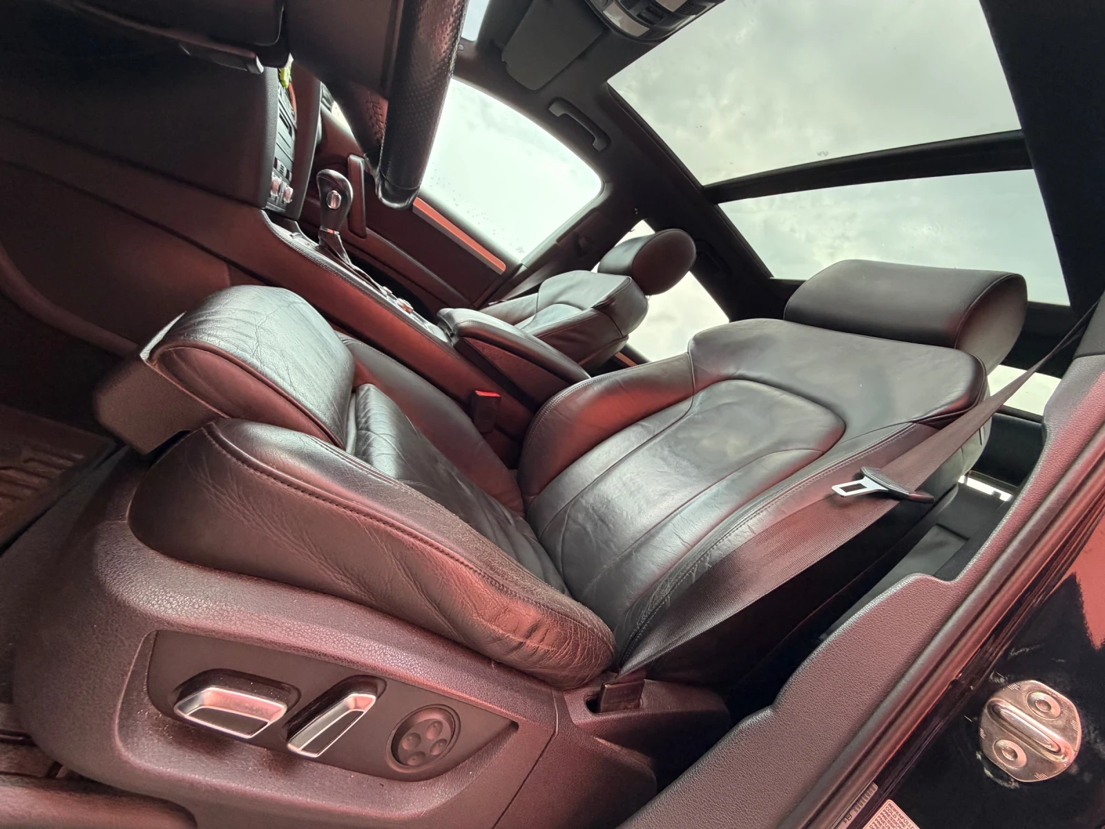 Audi Q7 4.2TDI* БАРТЕР* FACE* Sline, снимка 10 - Автомобили и джипове - 53250898