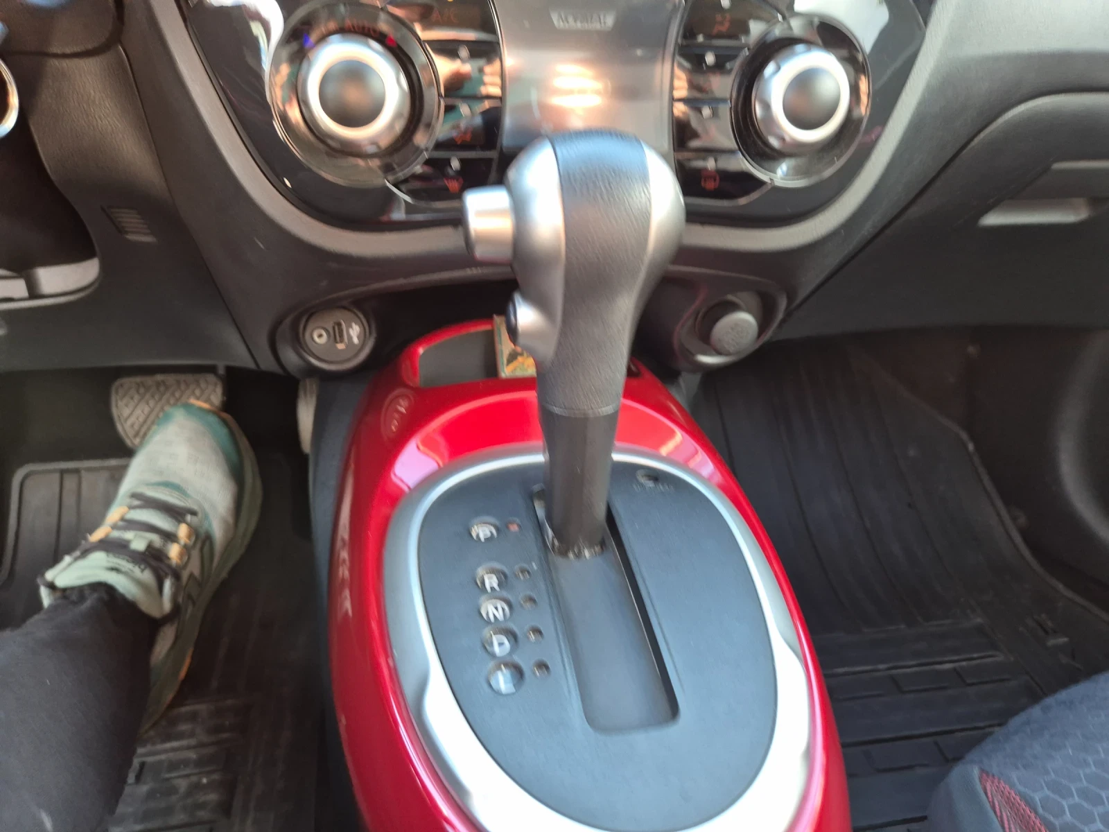 Nissan Juke 1.6i Avtomat | Mobile.bg � ����������� 14