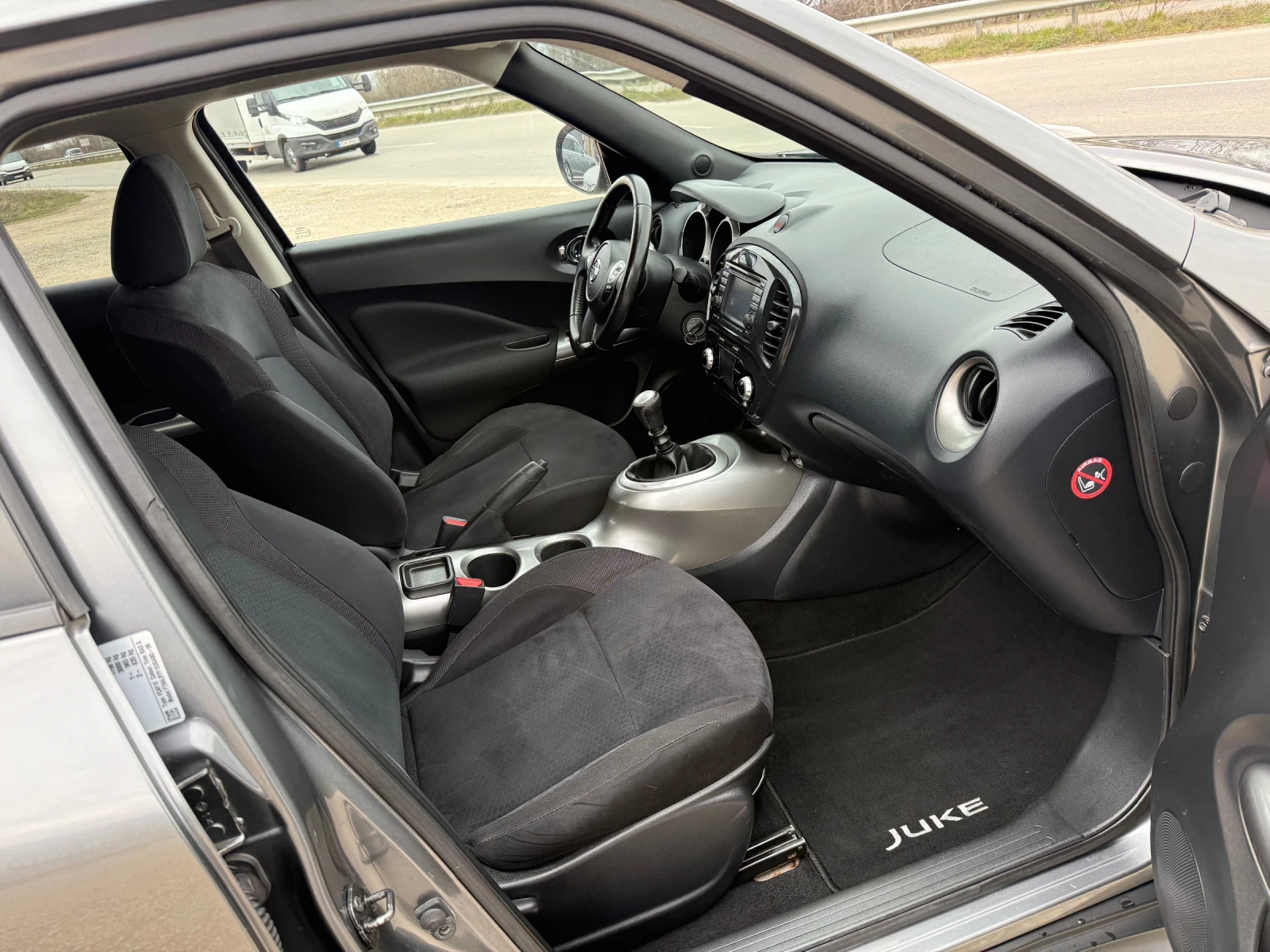 Nissan Juke 1.5 DCI УНИКАТ, снимка 12 - Автомобили и джипове - 53915531