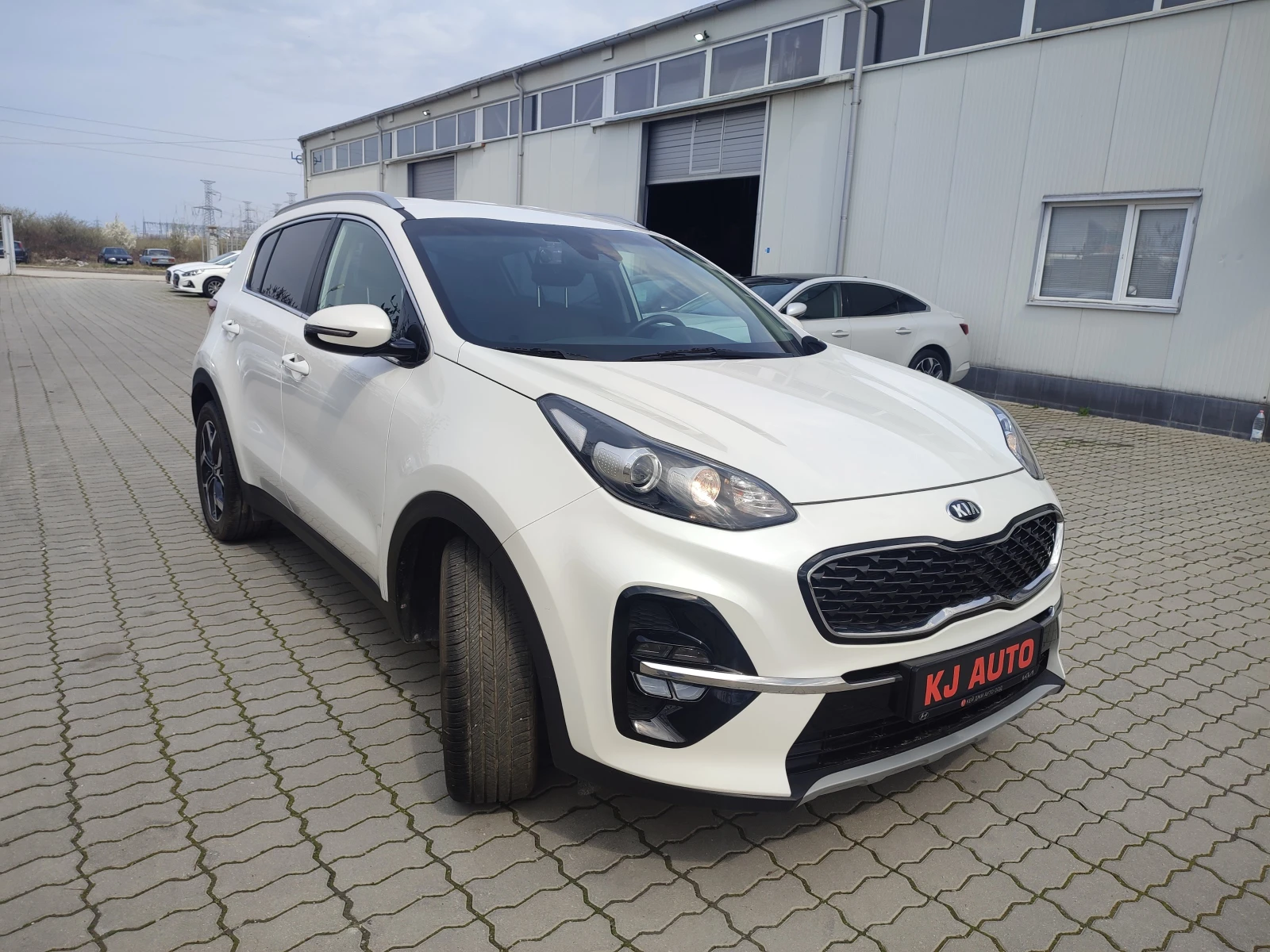 Kia Sportage 1.6 CRDI, снимка 6 - Автомобили и джипове - 53998422