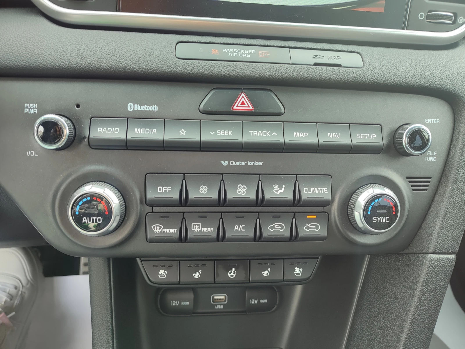 Kia Sportage 1.6 CRDI, снимка 10 - Автомобили и джипове - 53998422