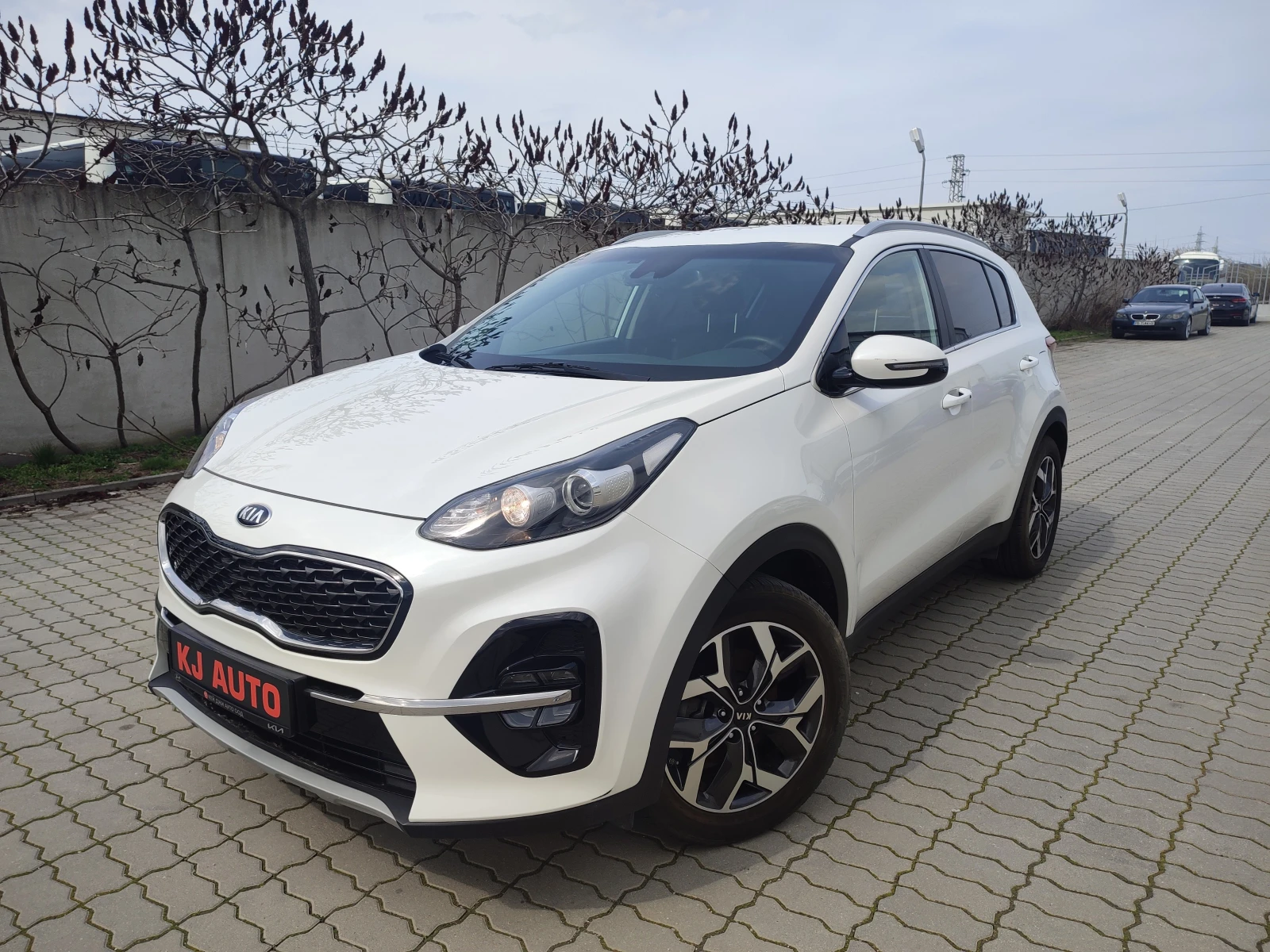 Kia Sportage 1.6 CRDI, снимка 2 - Автомобили и джипове - 53998422