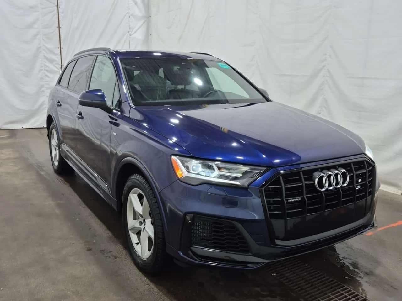 Audi Q7 * KOMFORT * PANO * ПОДГРЕВИ * 2 КЛЮЧА * CARFAX, снимка 2 - Автомобили и джипове - 54129244