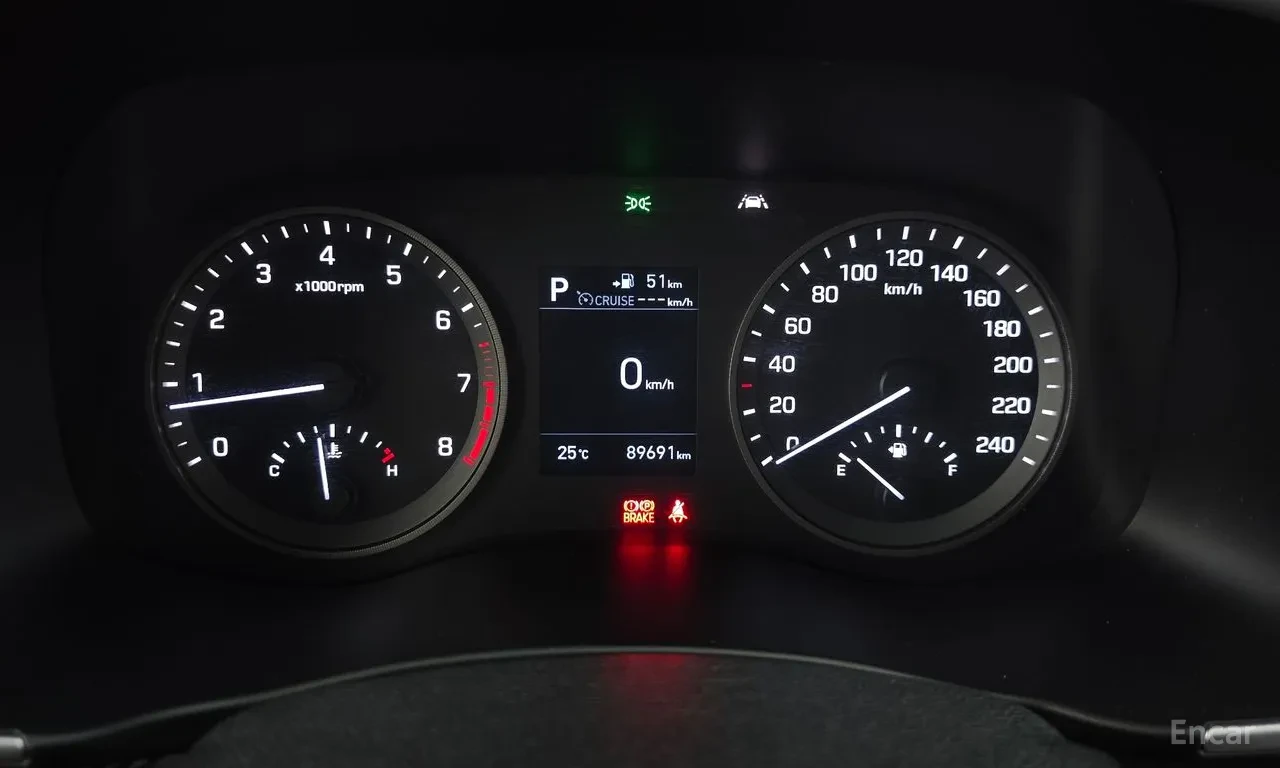 Hyundai Tucson TURBO, снимка 8 - Автомобили и джипове - 54735229
