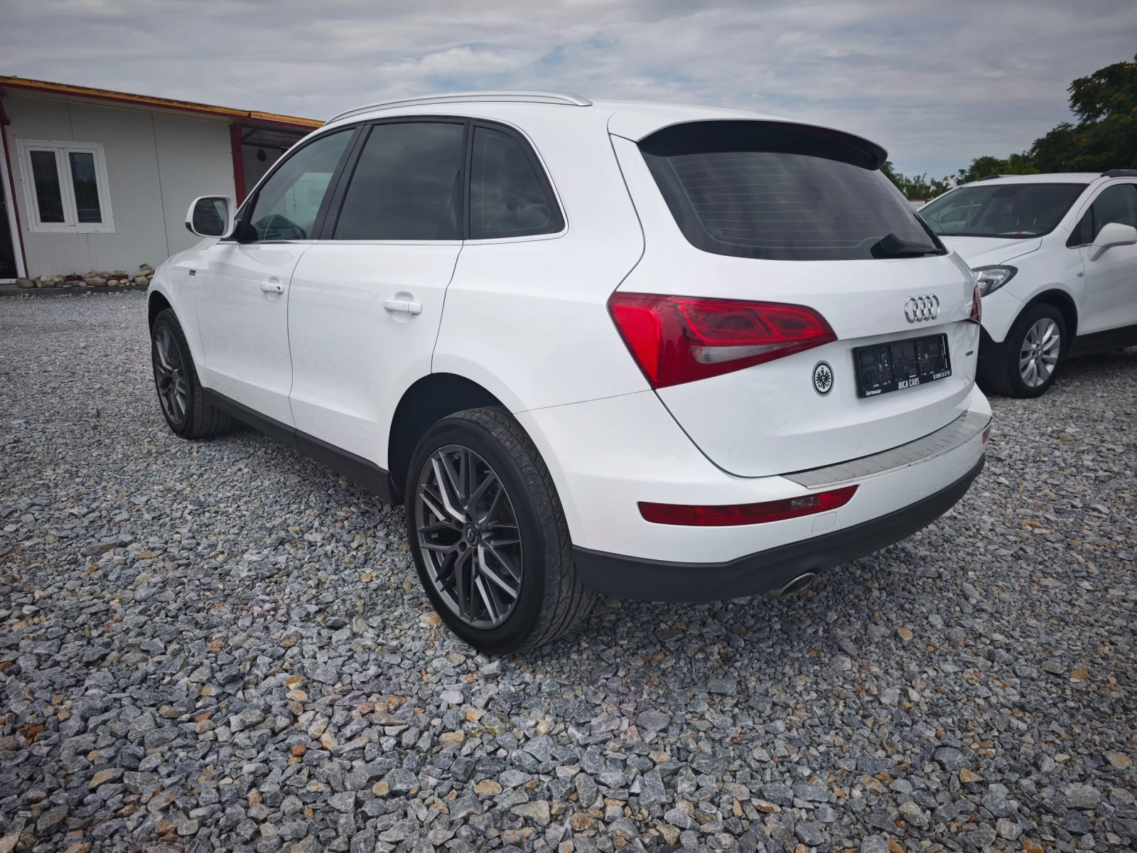 Audi Q5 2.0TDI quattro , снимка 6 - Автомобили и джипове - 55274593