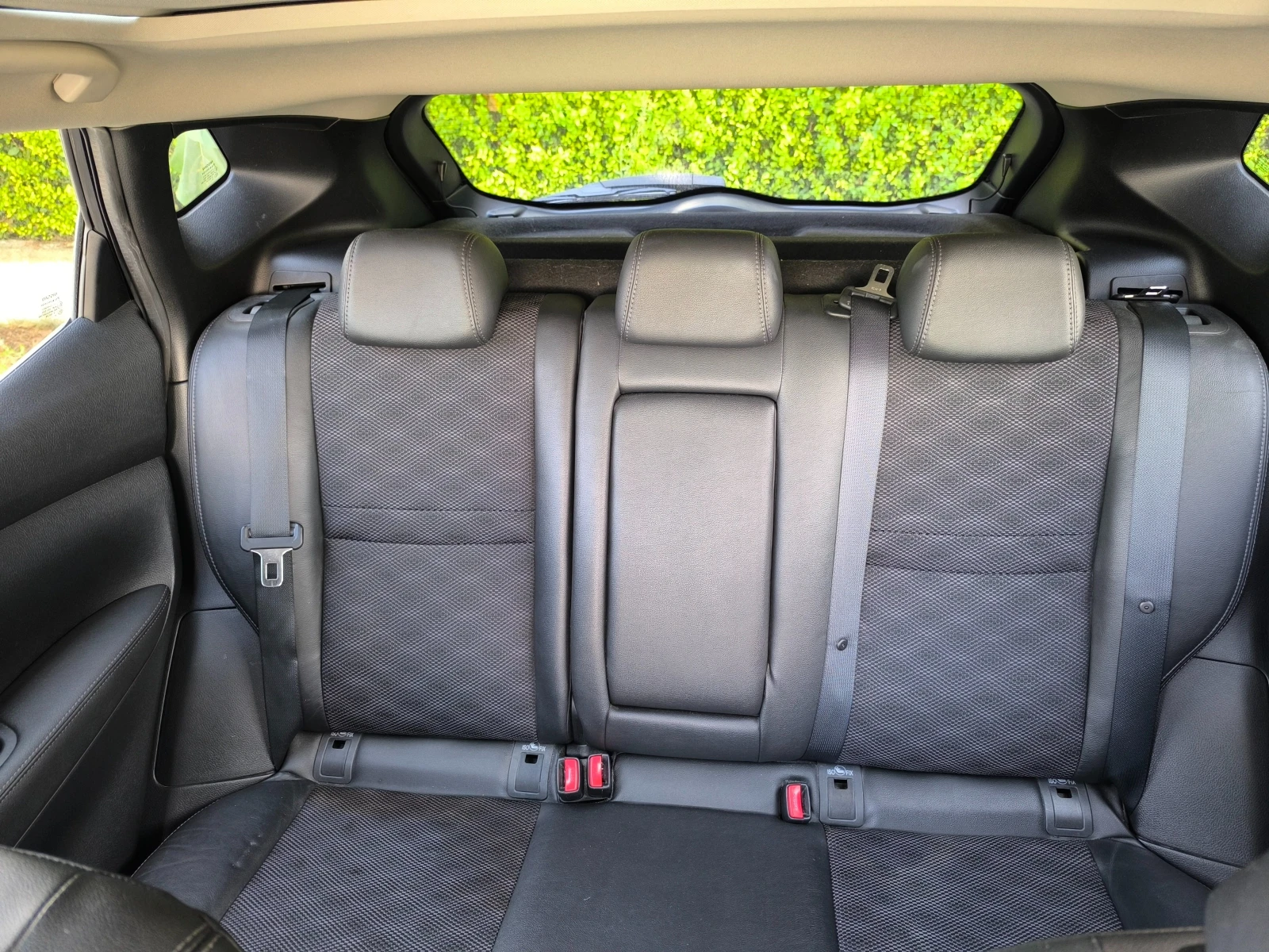 Nissan Qashqai 1.6 dCi TEKNA 4x4, снимка 14 - Автомобили и джипове - 55973058