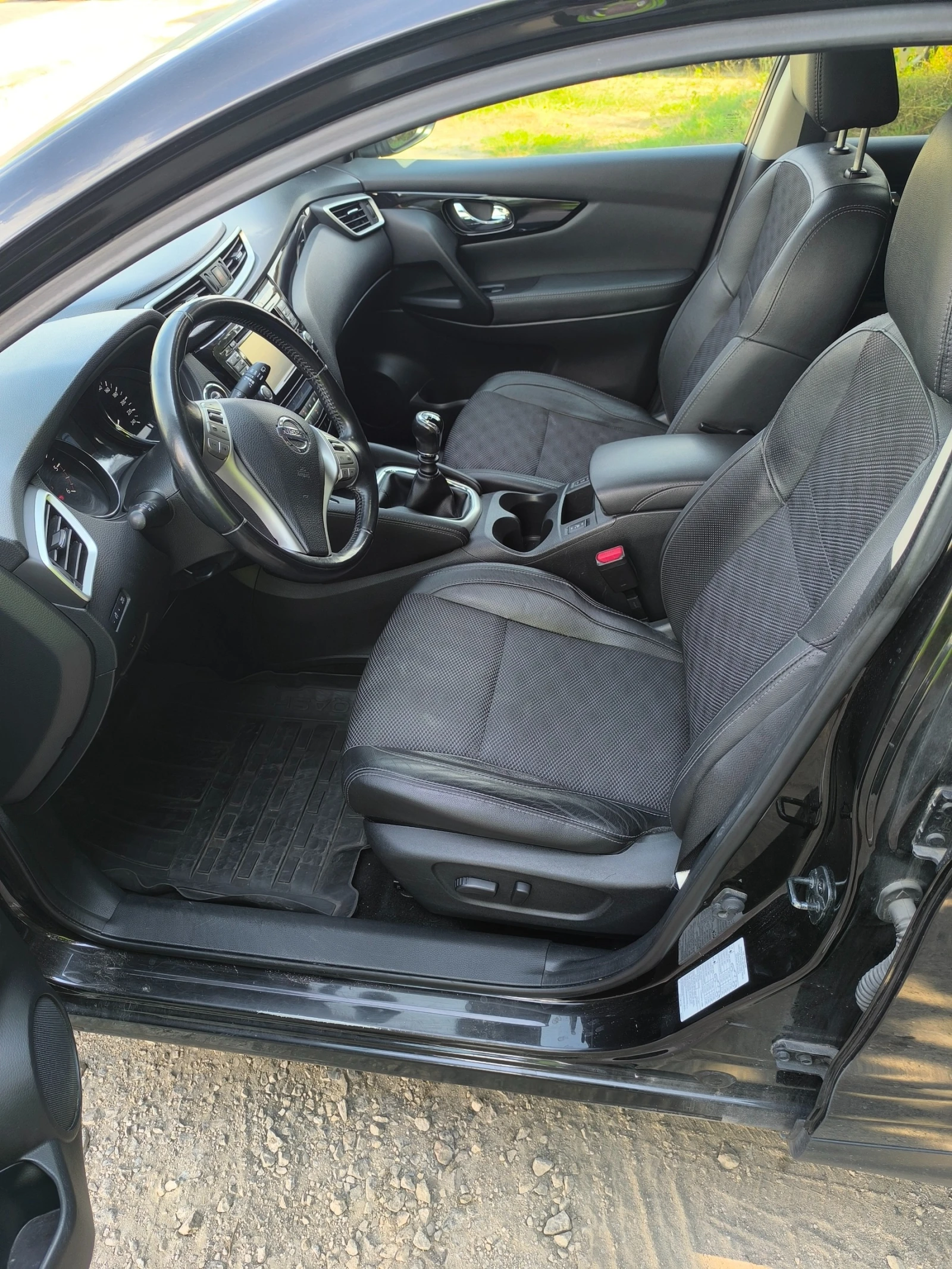 Nissan Qashqai 1.6 dCi TEKNA 4x4, снимка 5 - Автомобили и джипове - 55973058