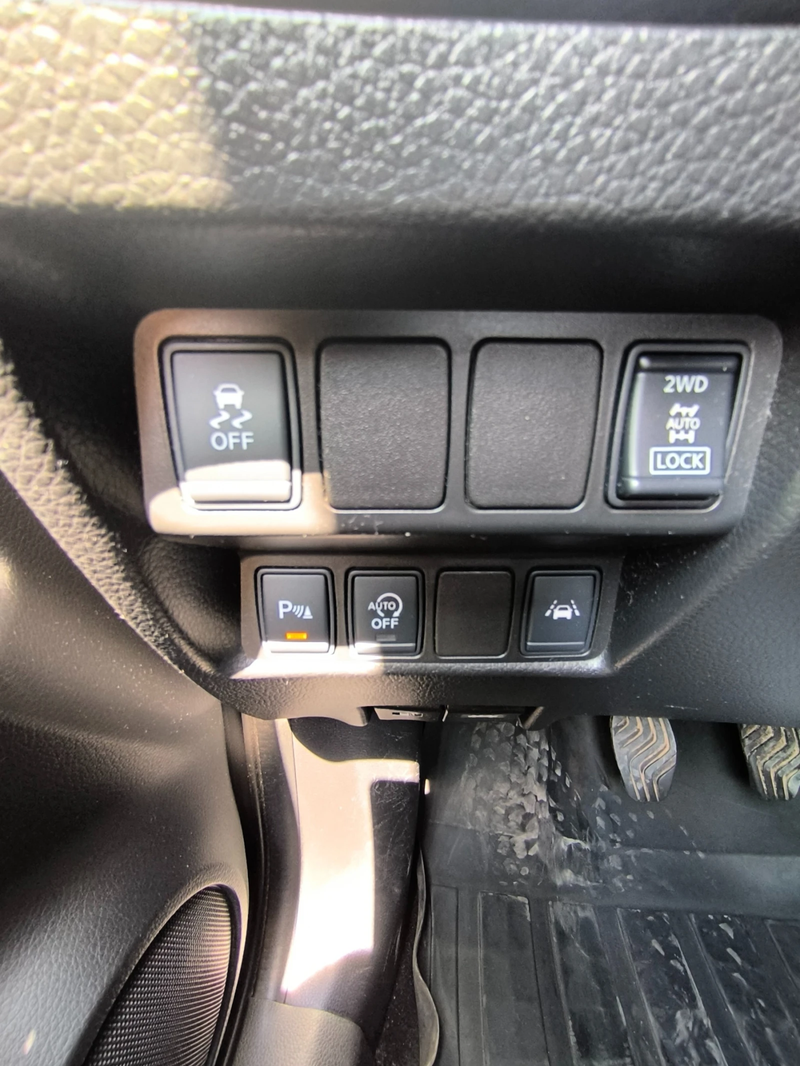 Nissan Qashqai 1.6 dCi TEKNA 4x4, снимка 11 - Автомобили и джипове - 55973058