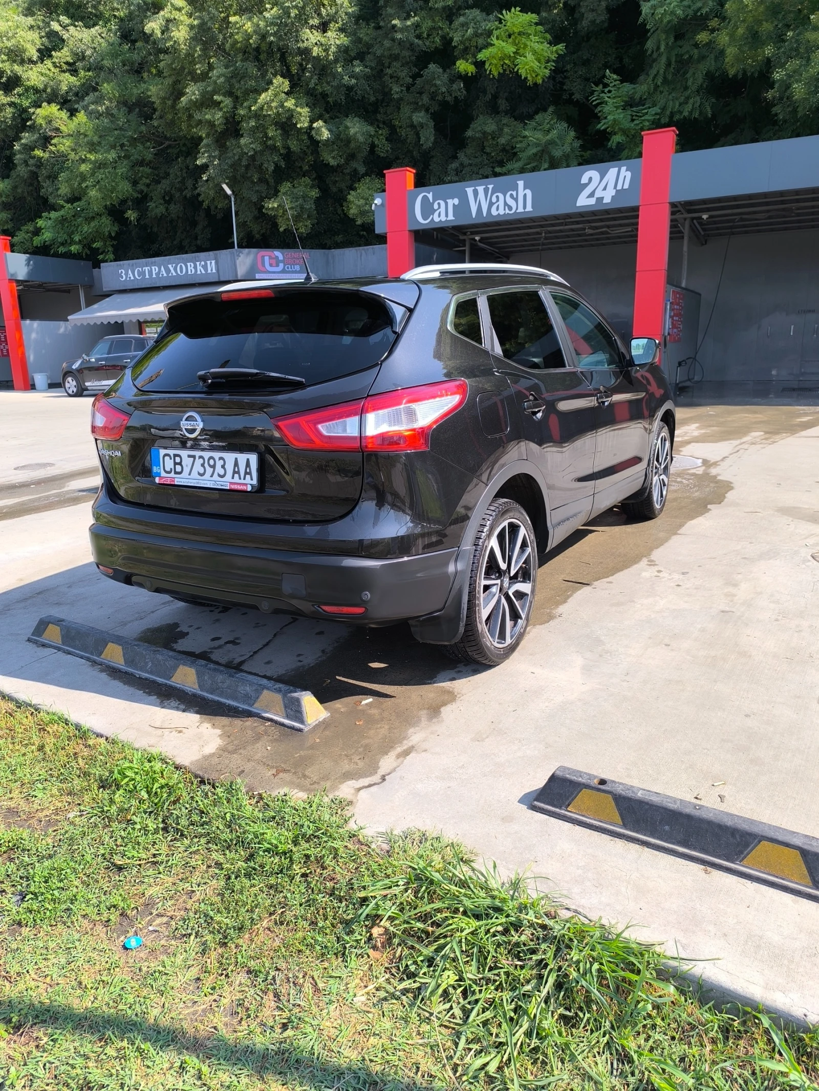 Nissan Qashqai 1.6 dCi, снимка 5 - Автомобили и джипове - 55726825